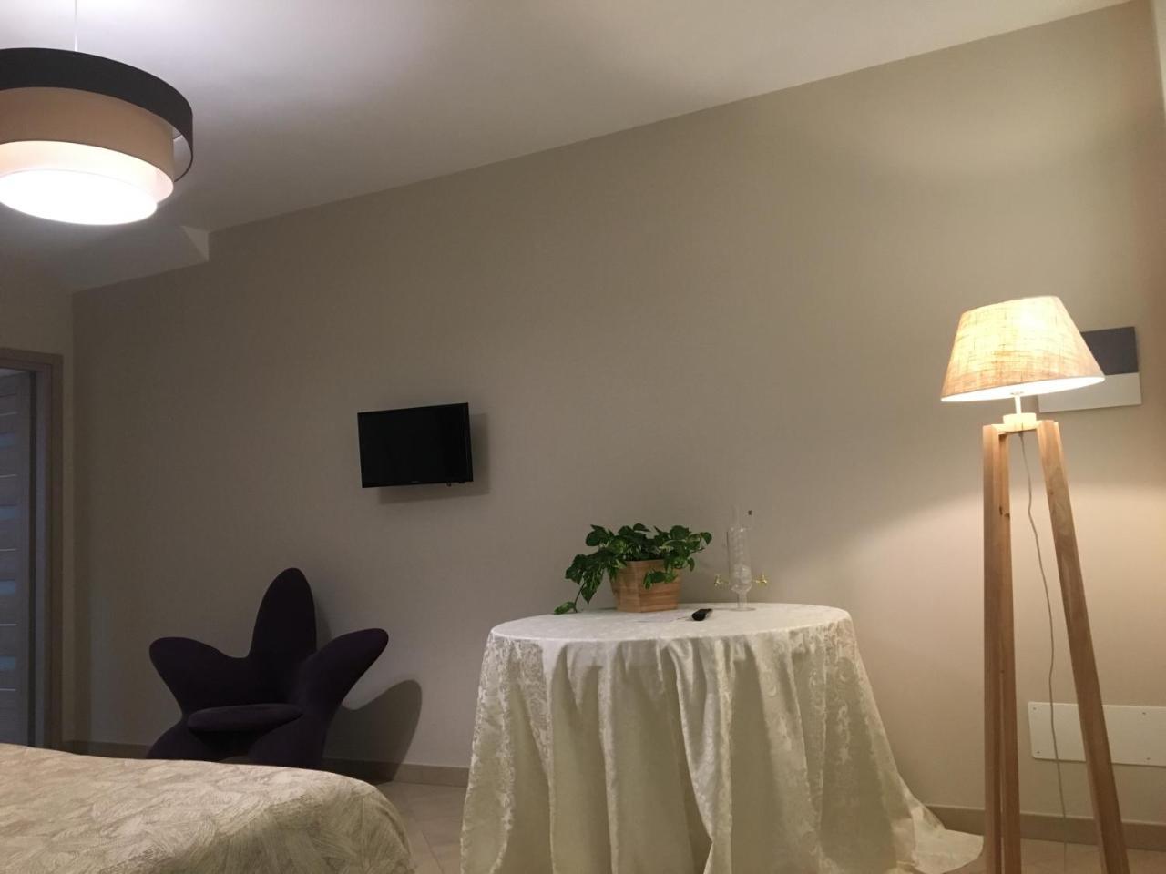 Home Holiday "Da Mamma" Alba  Dış mekan fotoğraf